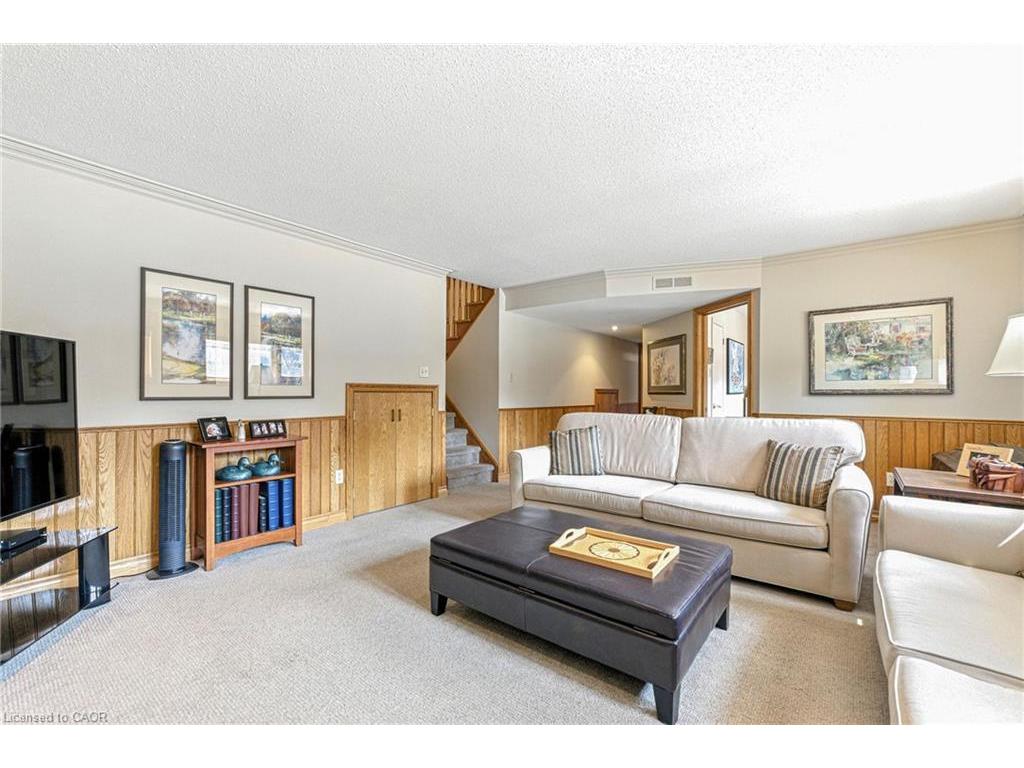 









298


Glen Afton

Drive,
Burlington,




ON
L7L 1H1


