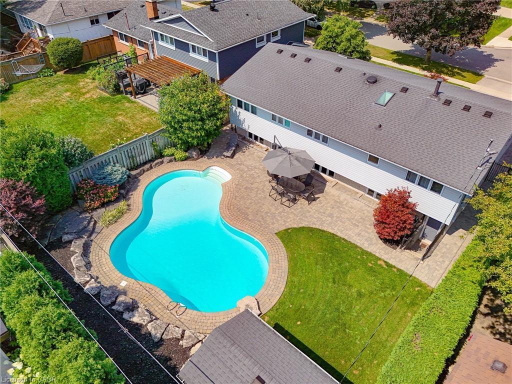 









298


Glen Afton

Drive,
Burlington,




ON
L7L 1H1

