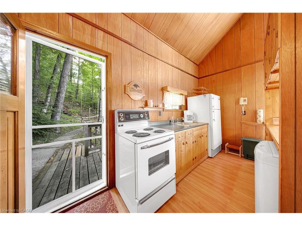 









2726


Kushog Lake

Road,
Haliburton,







ON
K0M 1J2

