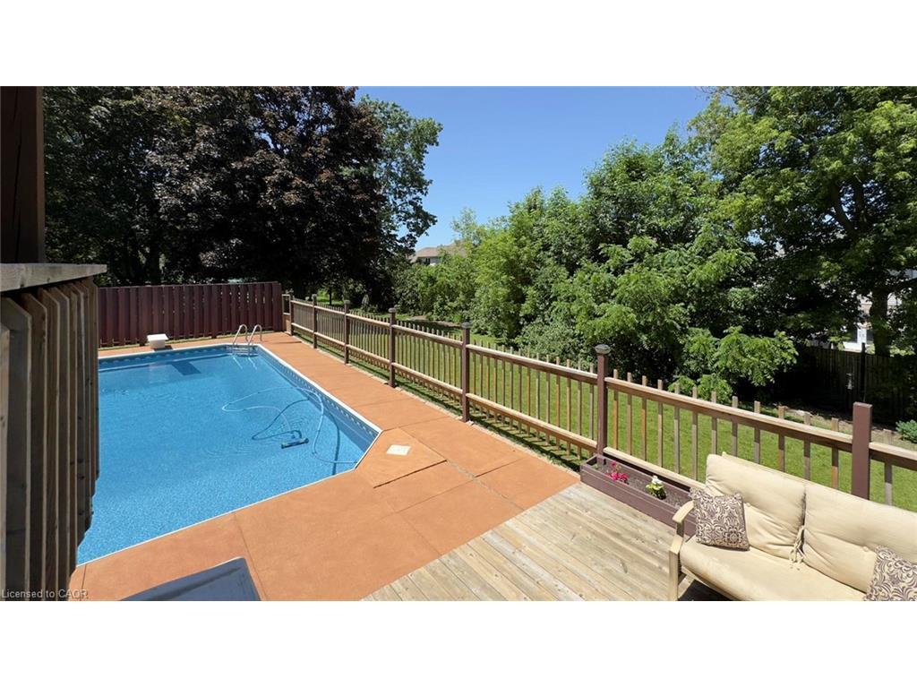 









1061


Henry

Street,
Wellesley,




ON
N0B 2T0

