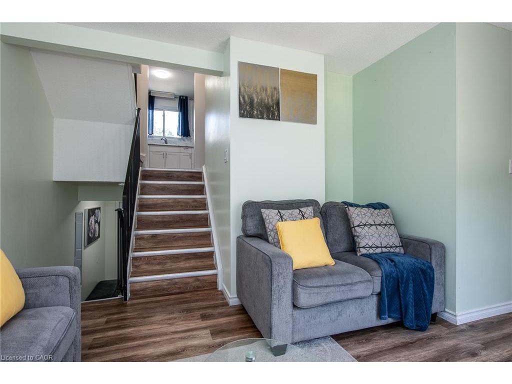 









634


Strasburg

Road, 3,
Kitchener,




ON
N2E 2G8

