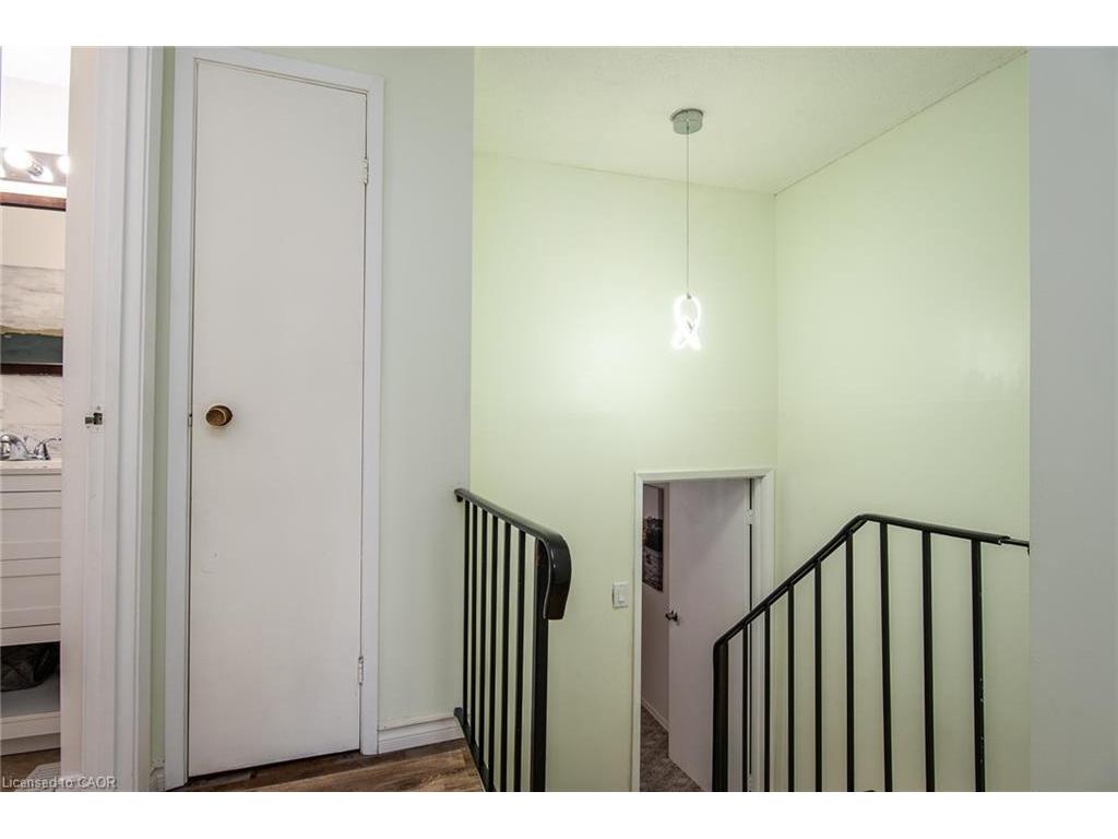 









634


Strasburg

Road, 3,
Kitchener,




ON
N2E 2G8

