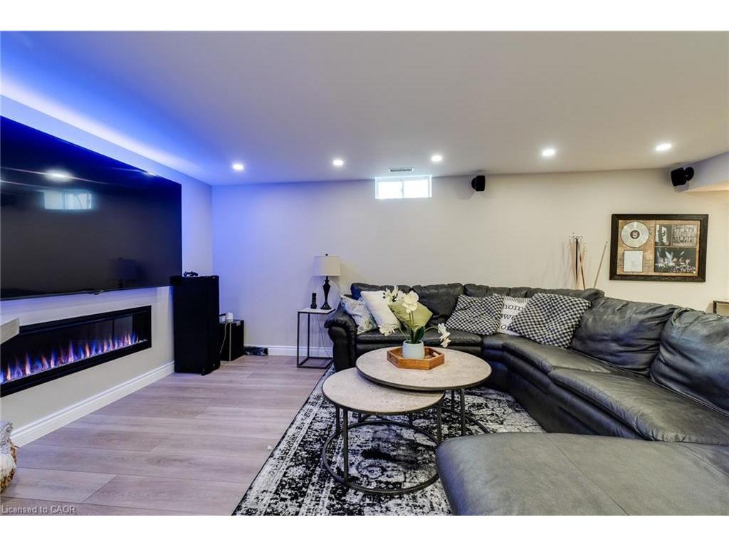 









274


Springvalley

Crescent,
Hamilton,




ON
L9C 0B4

