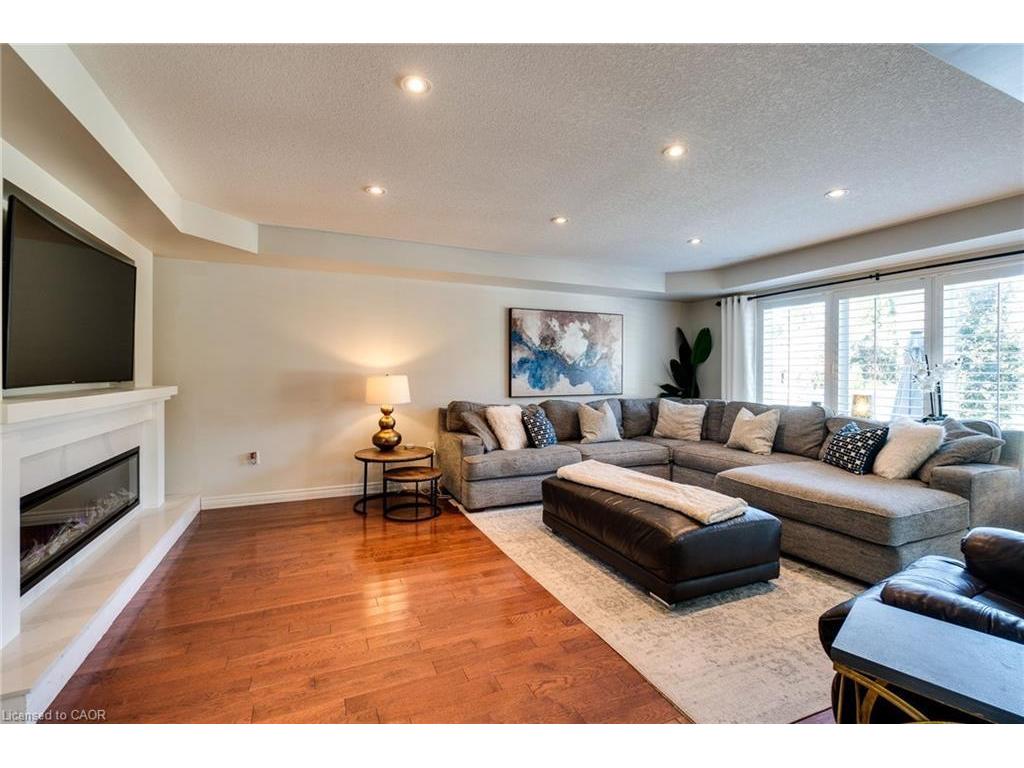 









274


Springvalley

Crescent,
Hamilton,




ON
L9C 0B4

