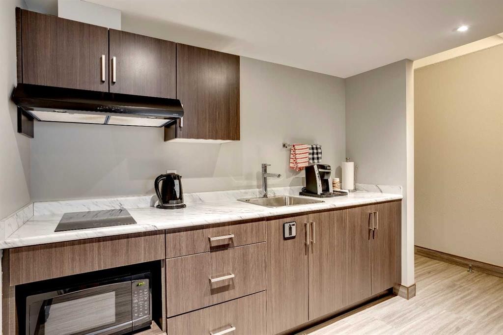 









8538


Franklin

Avenue,
Fort McMurray,




AB
T9H 2J3

