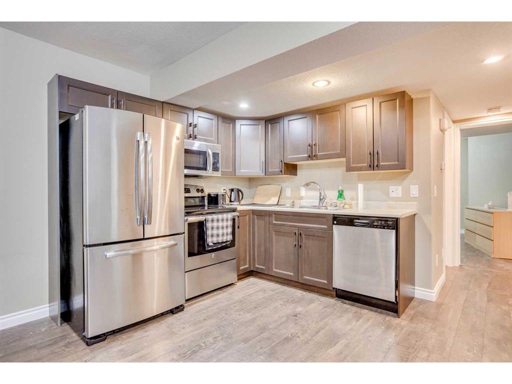 









257


Callen

Drive,
Fort McMurray,




AB
T9K 0X8

