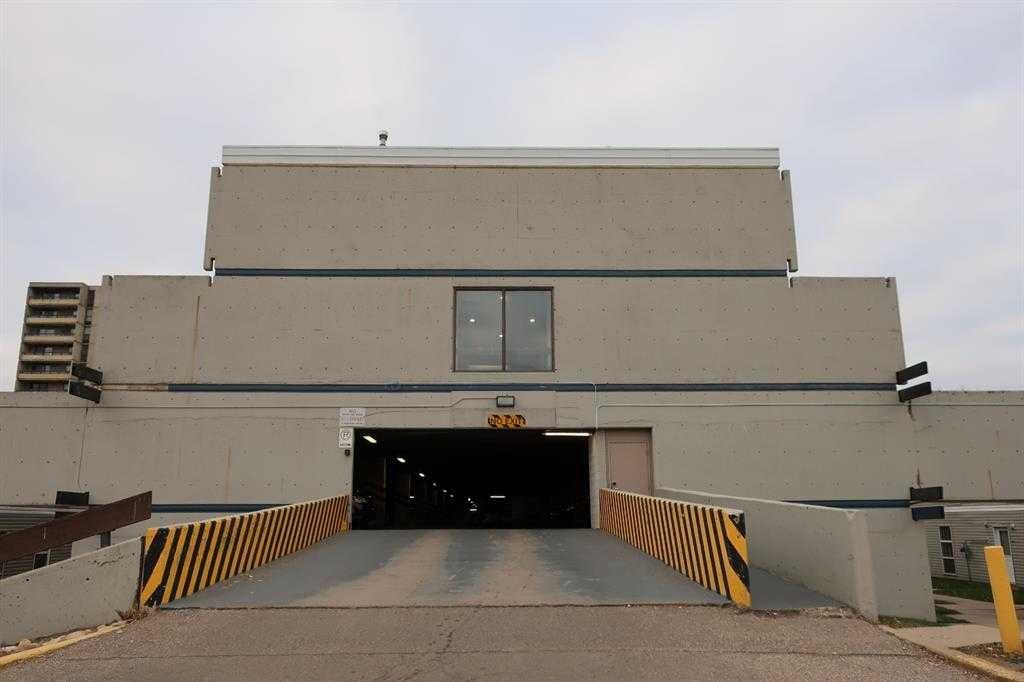 









21


MacDonald

Drive, 1600,
Fort McMurray,




AB
T9H 4H4

