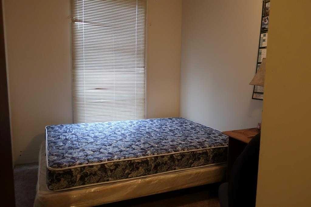 









21


MacDonald

Drive, 1600,
Fort McMurray,




AB
T9H 4H4

