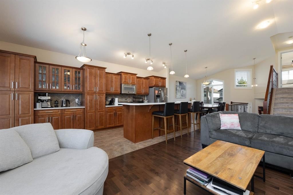 









457


Walnut

Crescent,
Fort McMurray,




AB
T9K 0W3

