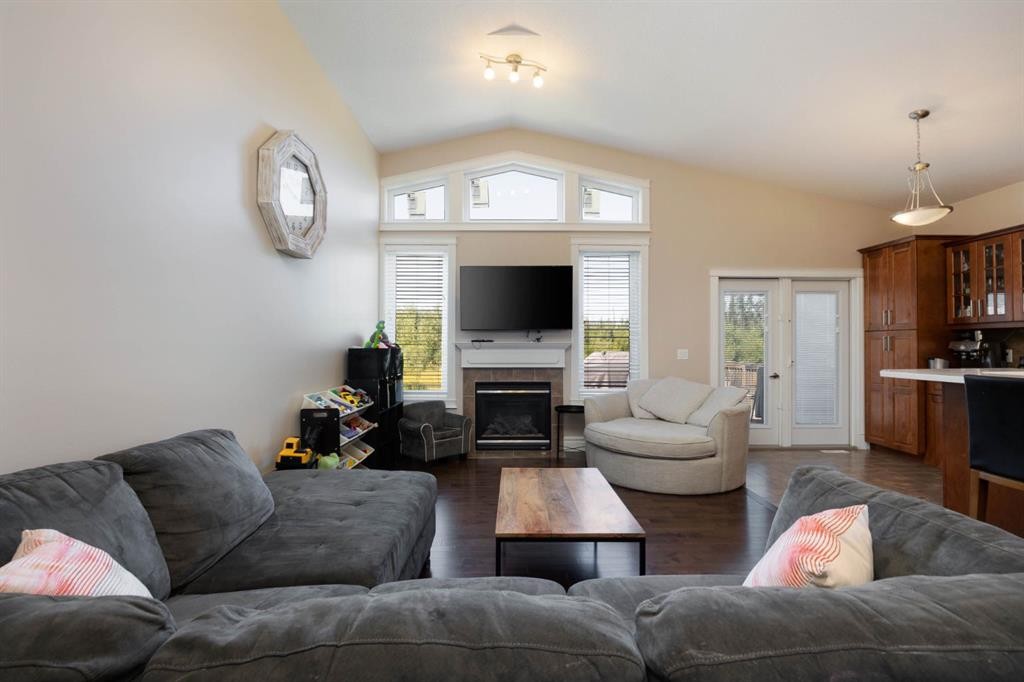 









457


Walnut

Crescent,
Fort McMurray,




AB
T9K 0W3

