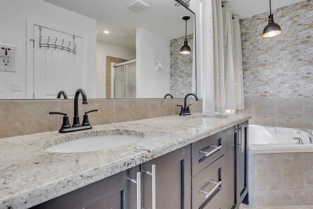 









340


Killdeer

Way,
Fort McMurray,




AB
T9K 0R3

