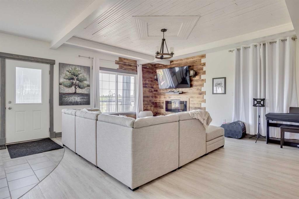 









340


Killdeer

Way,
Fort McMurray,




AB
T9K 0R3

