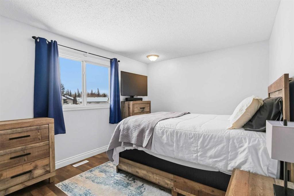 









373


Ross Haven

Drive,
Fort McMurray,




AB
T9H 3P2

