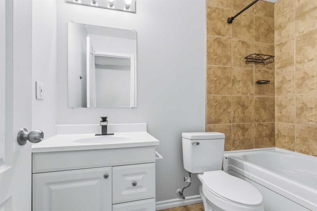 









373


Ross Haven

Drive,
Fort McMurray,




AB
T9H 3P2

