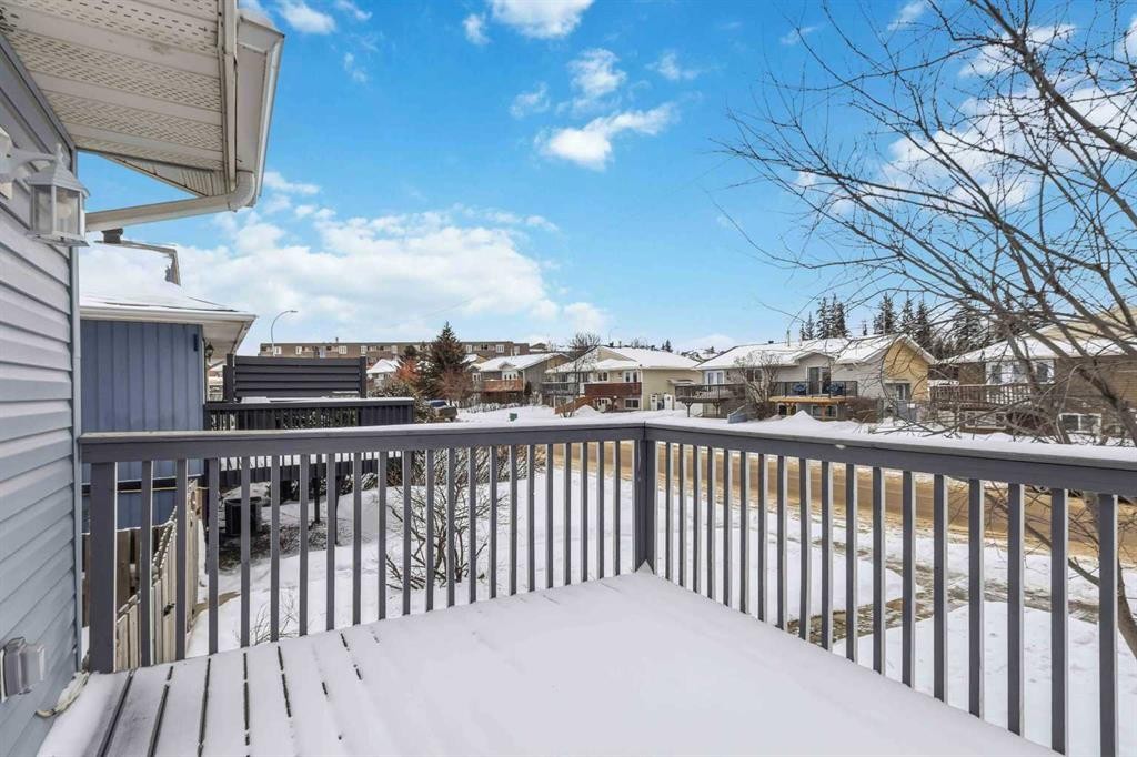 









373


Ross Haven

Drive,
Fort McMurray,




AB
T9H 3P2

