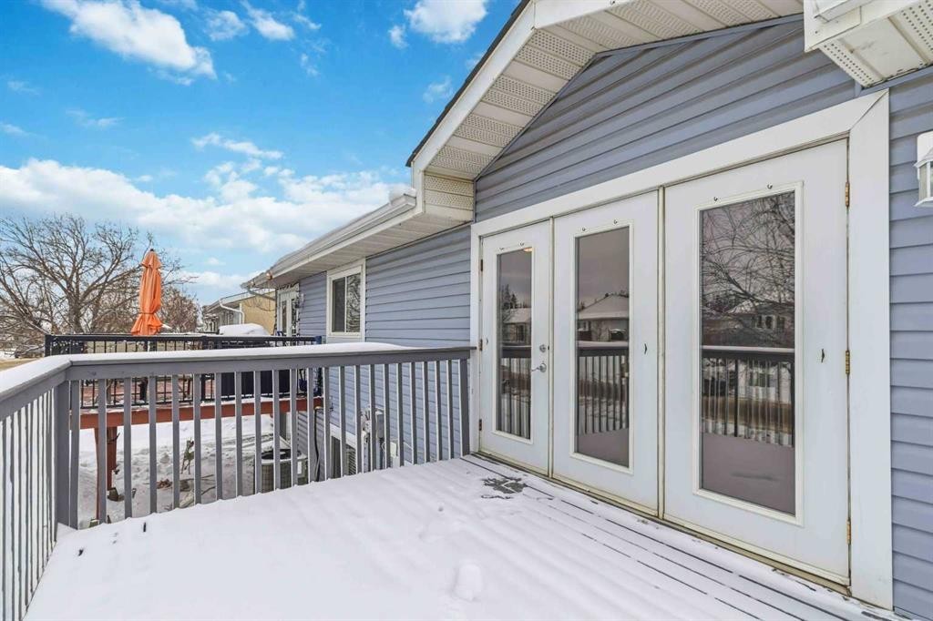 









373


Ross Haven

Drive,
Fort McMurray,




AB
T9H 3P2

