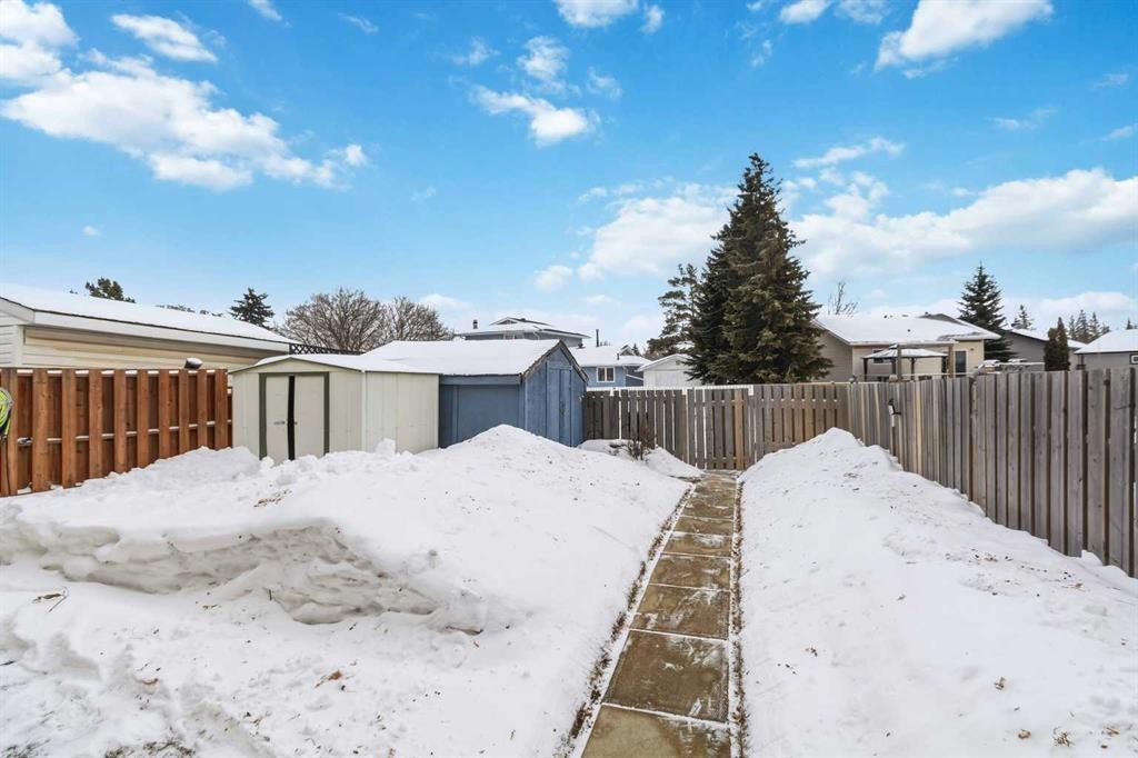 









373


Ross Haven

Drive,
Fort McMurray,




AB
T9H 3P2

