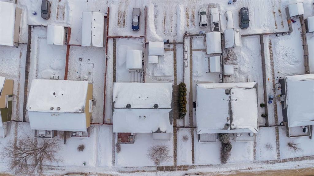 









373


Ross Haven

Drive,
Fort McMurray,




AB
T9H 3P2

