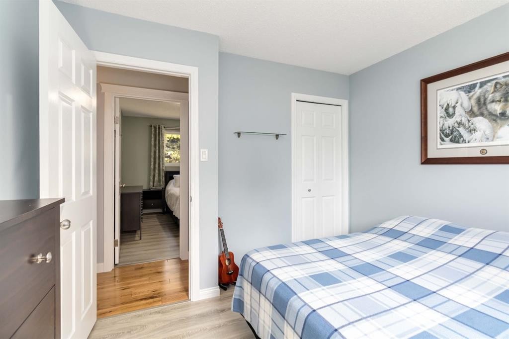 









129


Ermine

Crescent,
Fort McMurray,




AB
T9H 4M7

