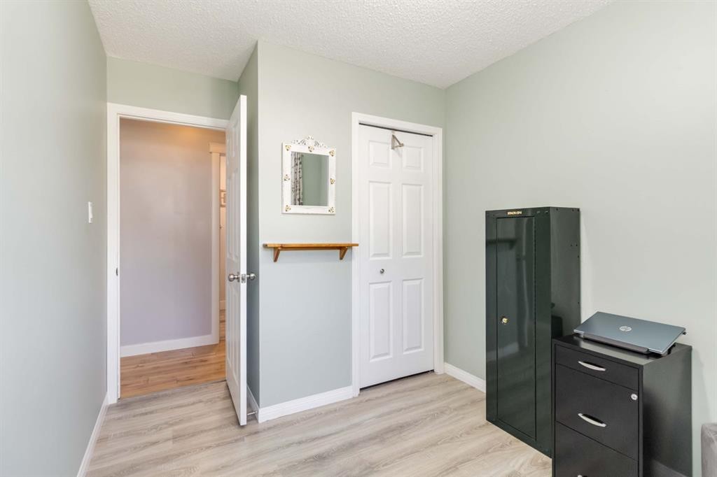 









129


Ermine

Crescent,
Fort McMurray,




AB
T9H 4M7

