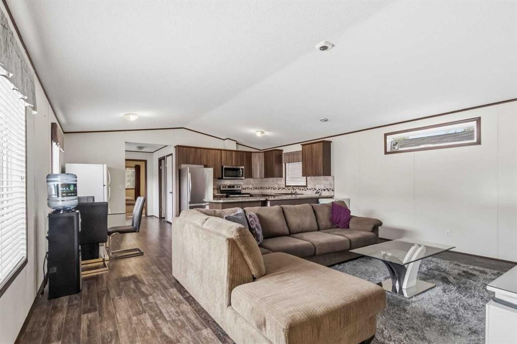 









388


Gregoire

Crescent,
Fort McMurray,




AB
T9H 2L7

