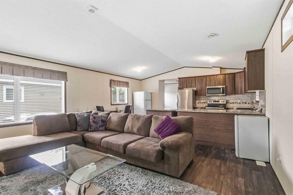 









388


Gregoire

Crescent,
Fort McMurray,




AB
T9H 2L7

