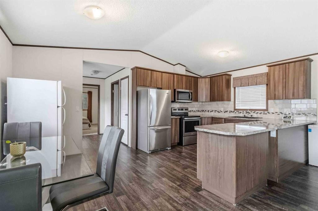 









388


Gregoire

Crescent,
Fort McMurray,




AB
T9H 2L7

