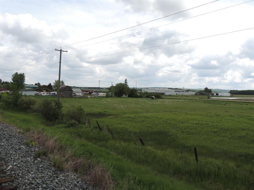 









3910


Highway 12

,
Lacombe,




AB
T4L 1A6

