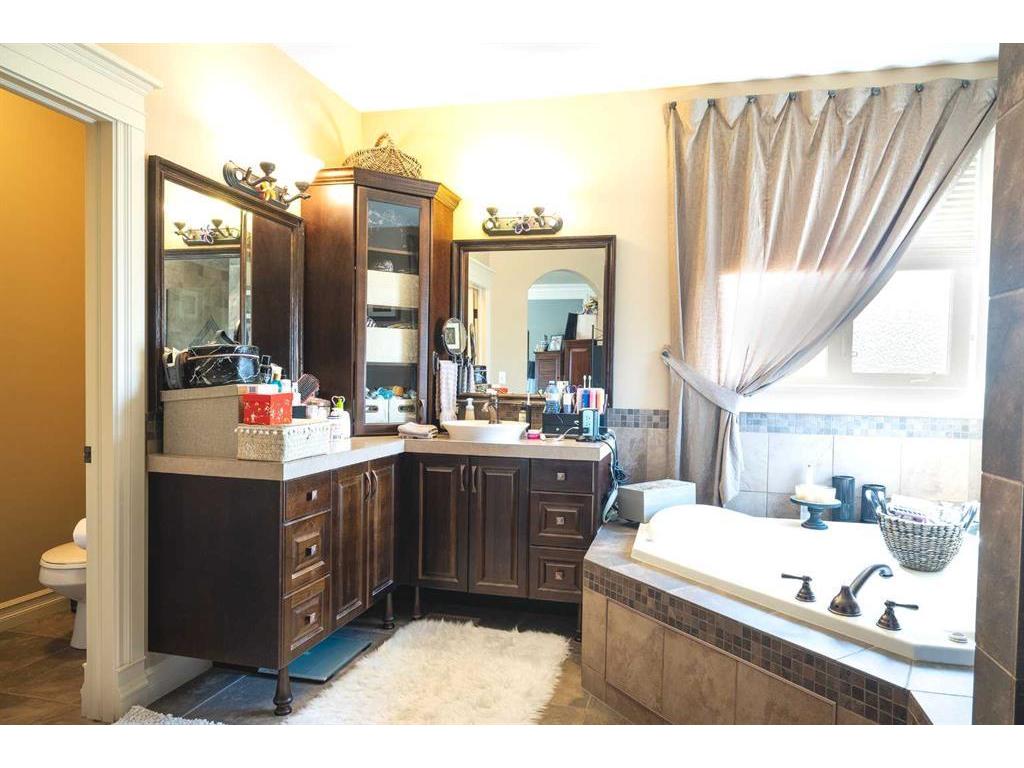 









6


Ingram

Close,
Red Deer,




AB
T4R 0A3


