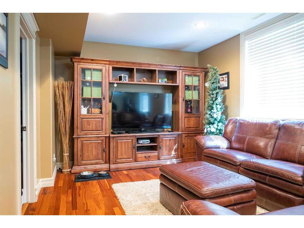 









6


Ingram

Close,
Red Deer,




AB
T4R 0A3

