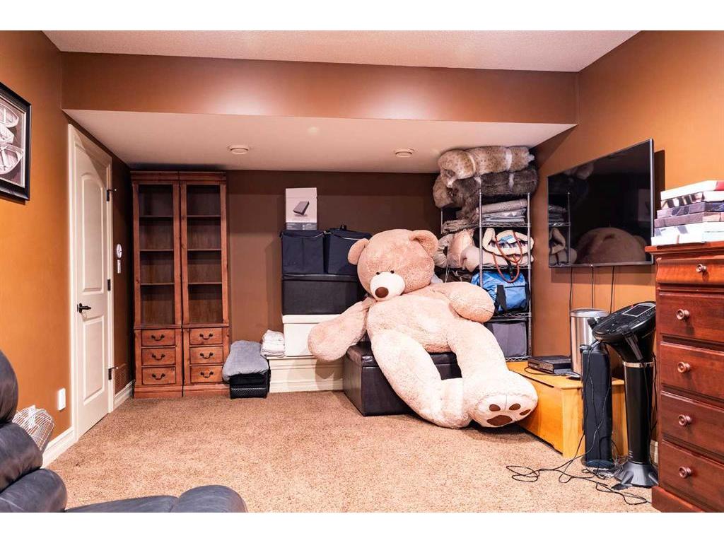 









6


Ingram

Close,
Red Deer,




AB
T4R 0A3

