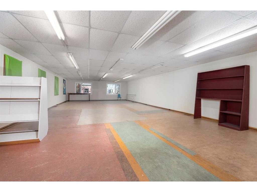 









5028


50

Street,
Camrose,




AB
T4V 1R2

