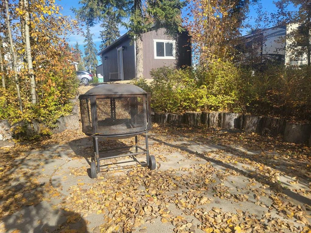 









10032


Township Road 422

, 48B,
Rural Ponoka County,




AB
T4J 1V9

