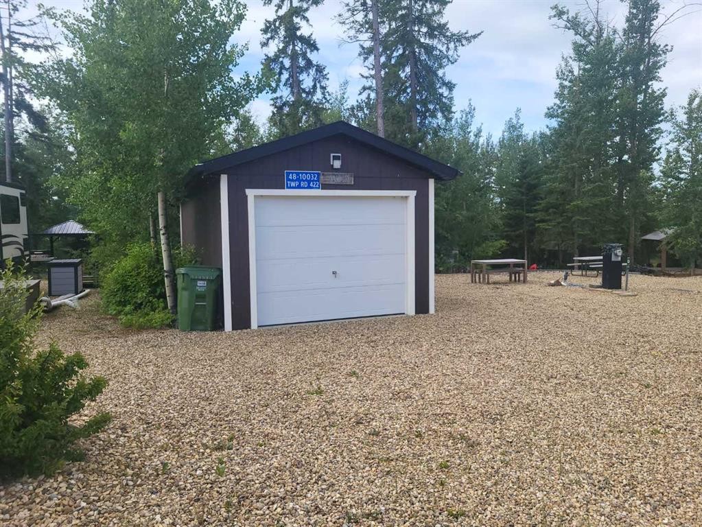 









10032


Township Road 422

, 48B,
Rural Ponoka County,




AB
T4J 1V9


