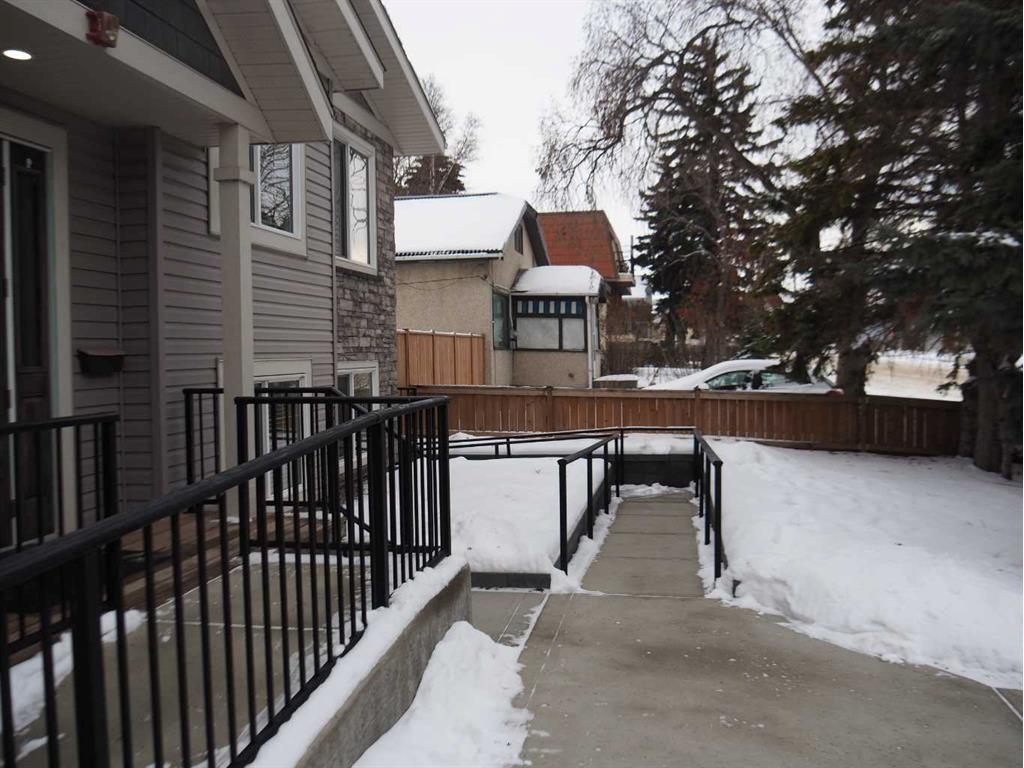 









5917


51

Avenue, 1,
Red Deer,




AB
T4N 4J1

