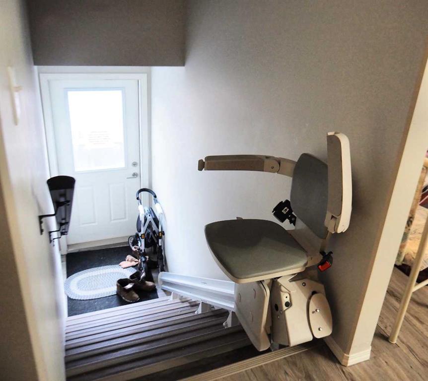 









5917


51

Avenue, 1,
Red Deer,




AB
T4N 4J1

