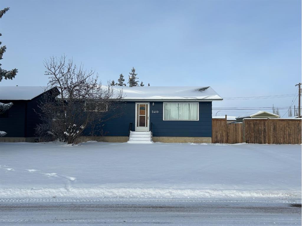 









5419


48

Avenue West,
Forestburg,




AB
T0B 1N0

