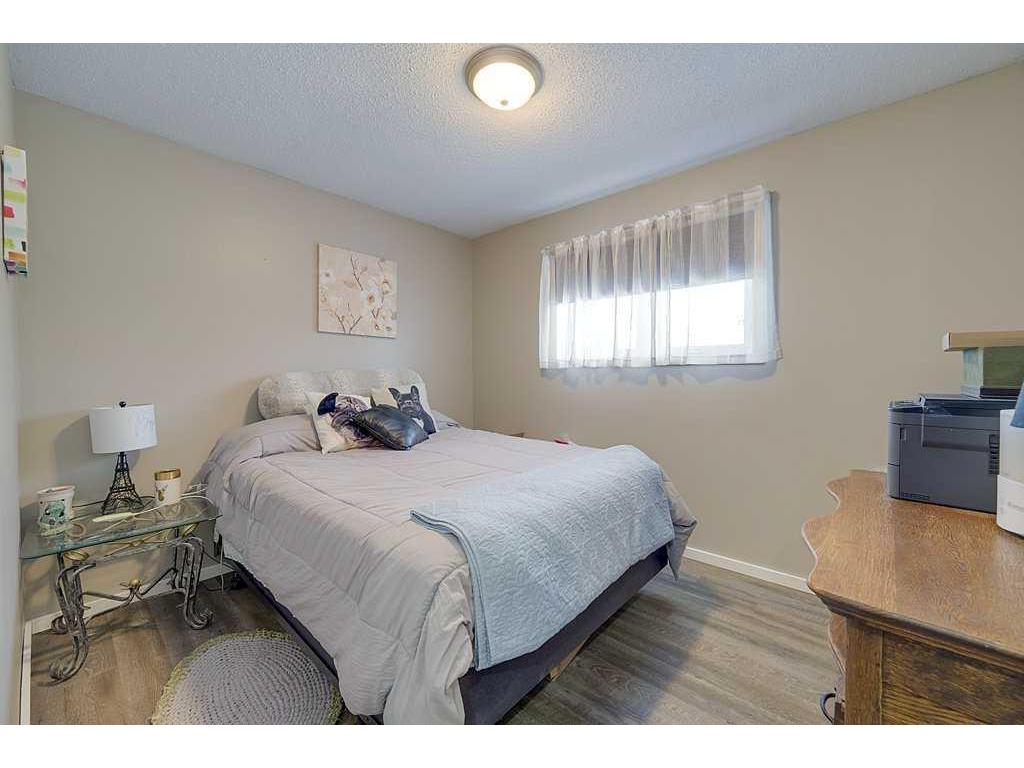 









4410


46

Street Close,
Sylvan Lake,




AB
T4S 1K6

