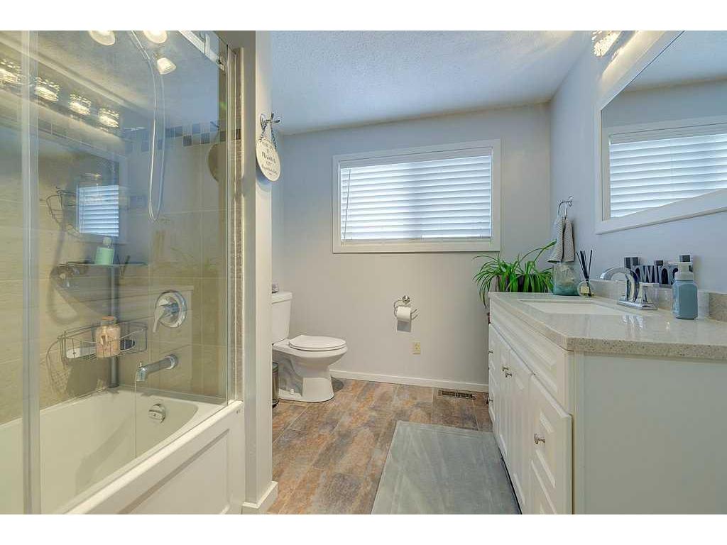 









4410


46

Street Close,
Sylvan Lake,




AB
T4S 1K6

