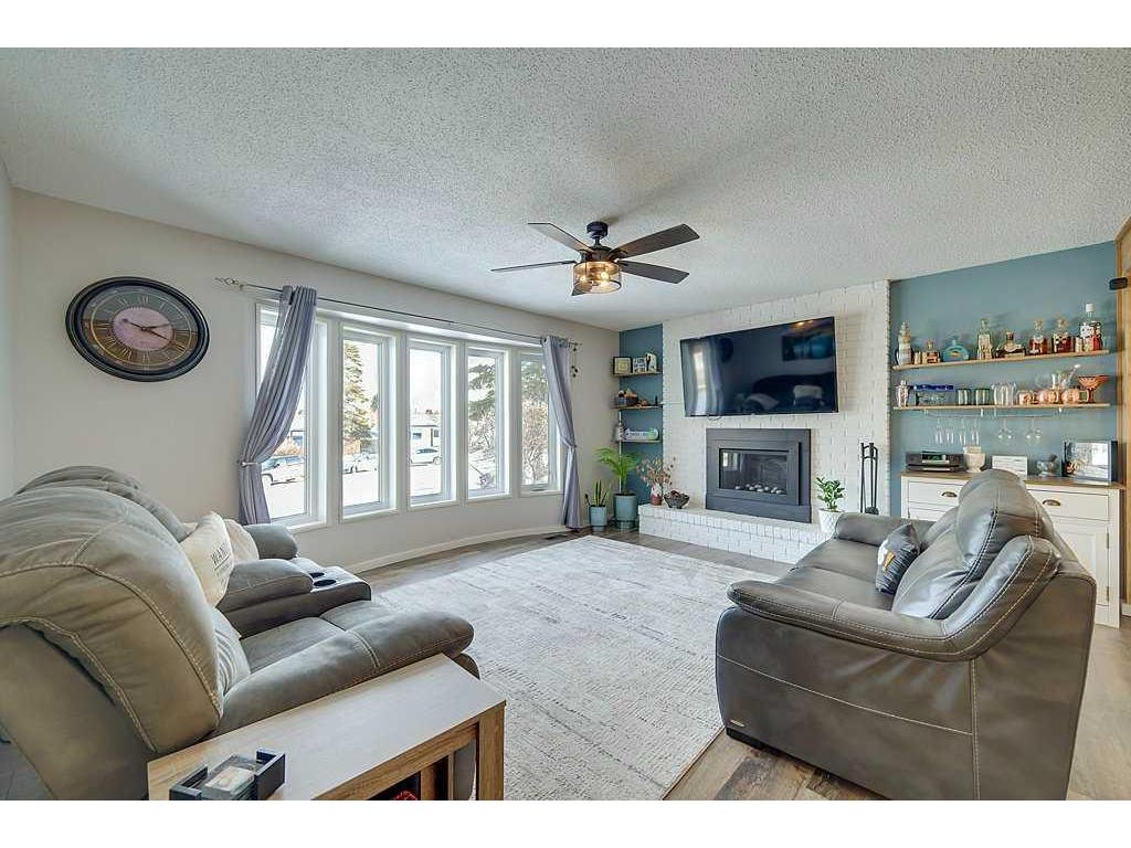 









4410


46

Street Close,
Sylvan Lake,




AB
T4S 1K6


