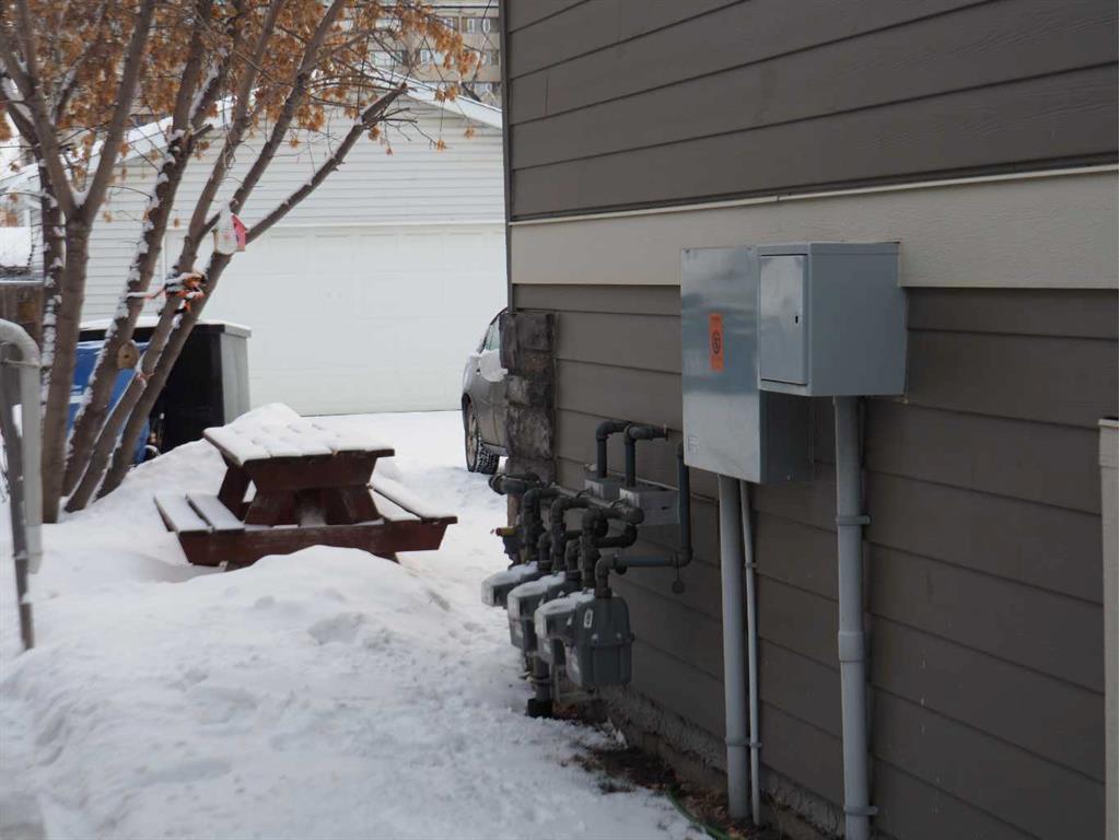 









3707


51

Avenue,
Red Deer,




AB
T4N 4G5

