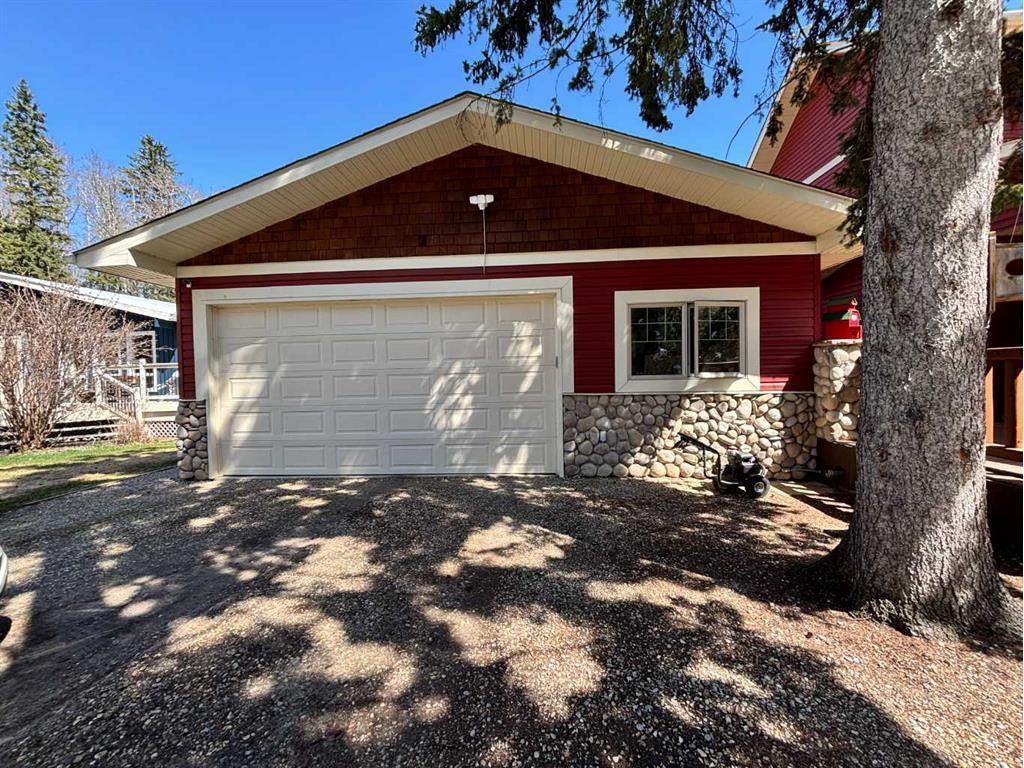 









4


Poplar

Crescent,
Rural Lacombe County,




AB
T0C 0J0

