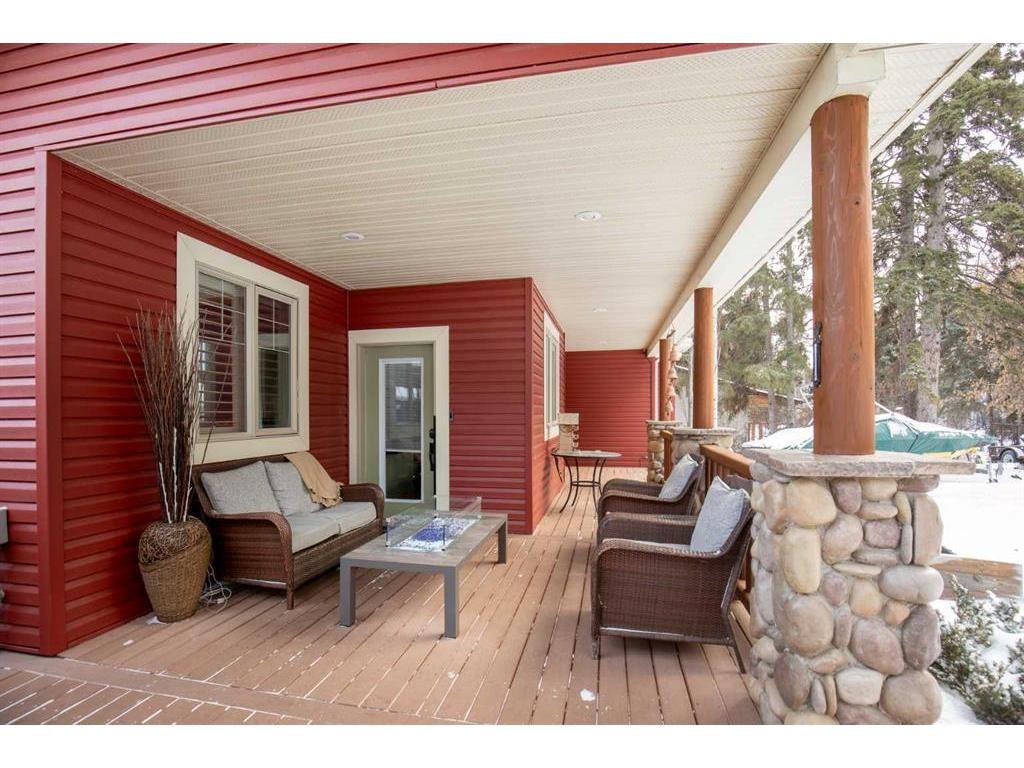









4


Poplar

Crescent,
Rural Lacombe County,




AB
T0C 0J0

