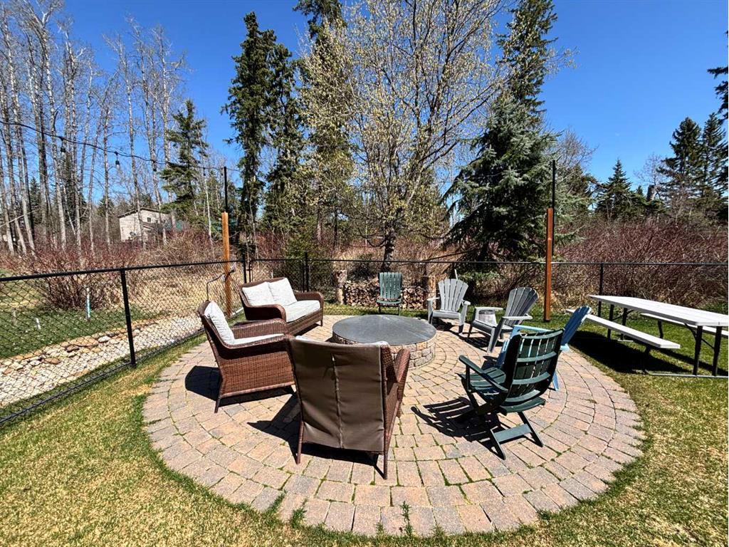 









4


Poplar

Crescent,
Rural Lacombe County,




AB
T0C 0J0

