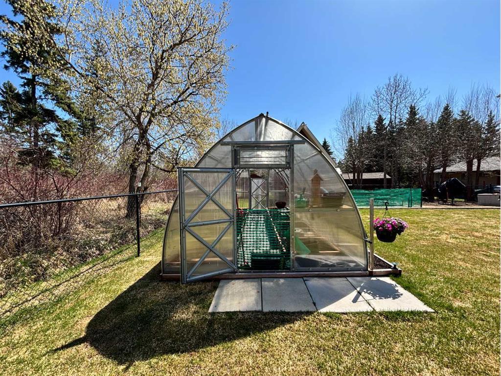 









4


Poplar

Crescent,
Rural Lacombe County,




AB
T0C 0J0

