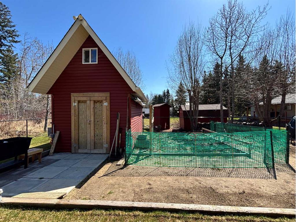 









4


Poplar

Crescent,
Rural Lacombe County,




AB
T0C 0J0

