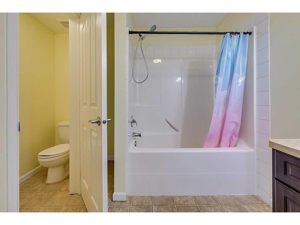 









5040


53

Street, 413,
Sylvan Lake,




AB
T4S 0A1

