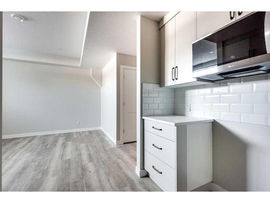 









114


Palmer

Circle,
Blackfalds,




AB
T0M0J2


