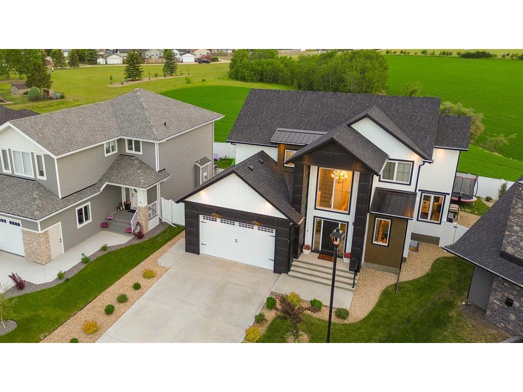 









8


Cameron

Court,
Lacombe,




AB
T4L 0K3


