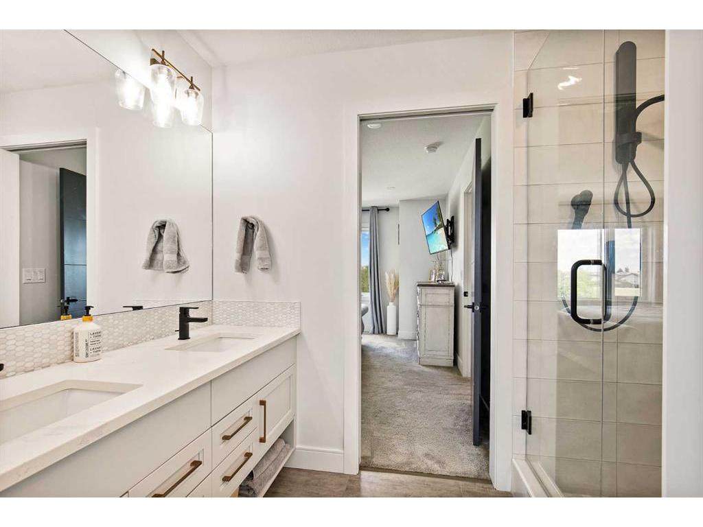 









8


Cameron

Court,
Lacombe,




AB
T4L 0K3


